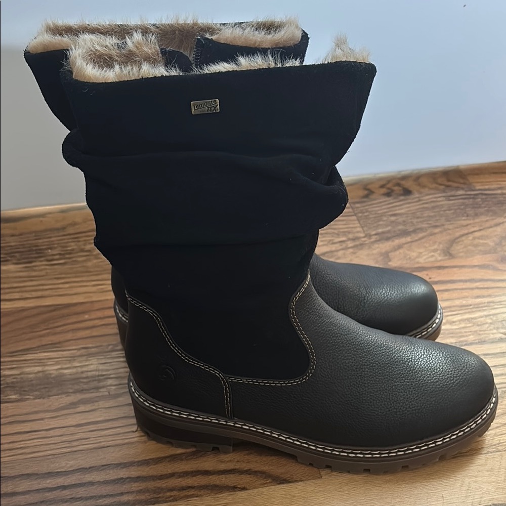 Sorel Black and Brown Fur-Lined Boots